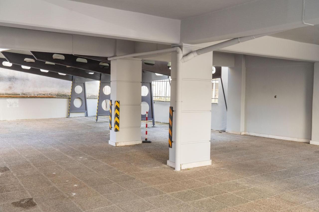 The Whole Packet A5 Center With Parking Apartment ลาริซา ภายนอก รูปภาพ